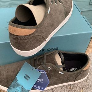 New in Box Tom’s Olive Shoes Size 12